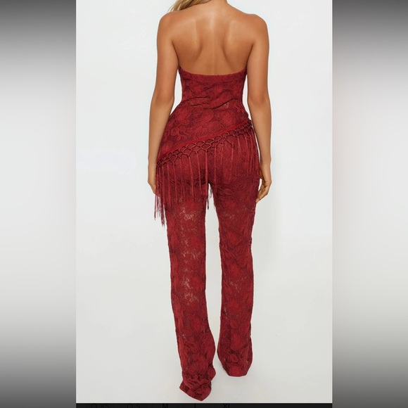 Elegant Red Lace matching set - Picture 3 of 3